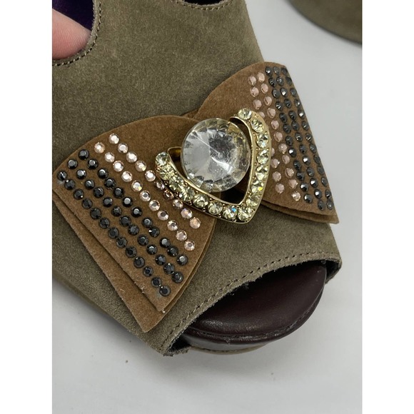 NEW Poetic License Manhattan brown suede jeweled bow platform sz 8, 8.5 - Picture 4 of 14
